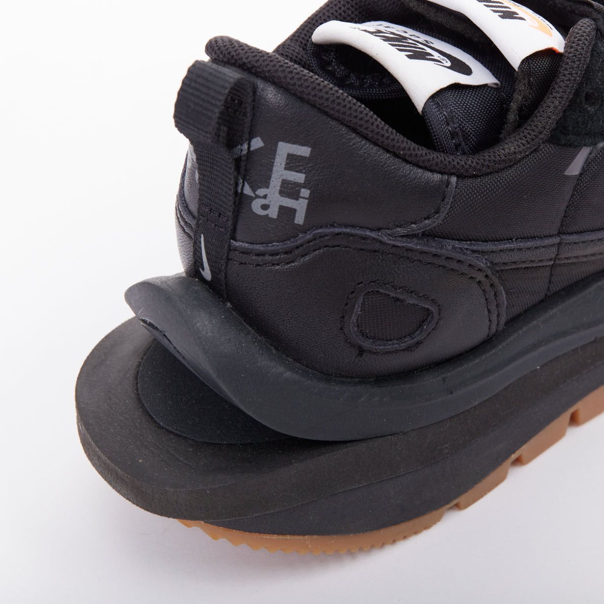 Nike NIKE SACAI VaporWaffle black gum beige deconstructed sneakers US3.5 EU35.5 Size US 5.5 / IT 35.5 - 8 Thumbnail