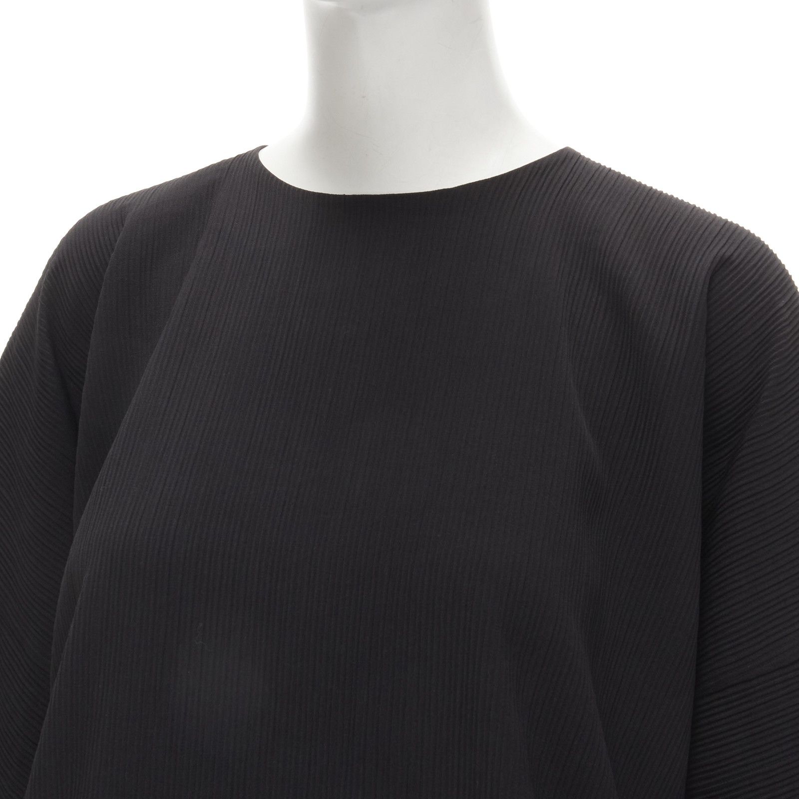Solace London SOLACE LONDON Lulu black structural contrasting pleat satin hem boxy dress UK8 S Size S / US 4 / IT 40 - 8 Thumbnail