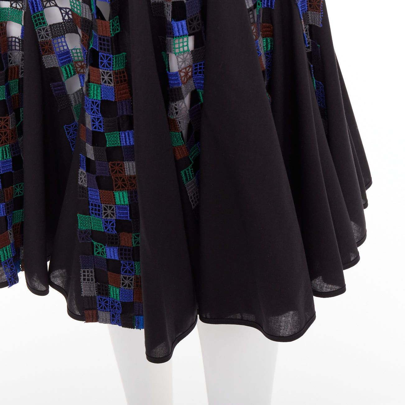 Sacai SACAI 2016 blue green square eyelet embroidery cotton blend flared skirt JP1 S Size 28" / US 6 / IT 42 - 7 Thumbnail