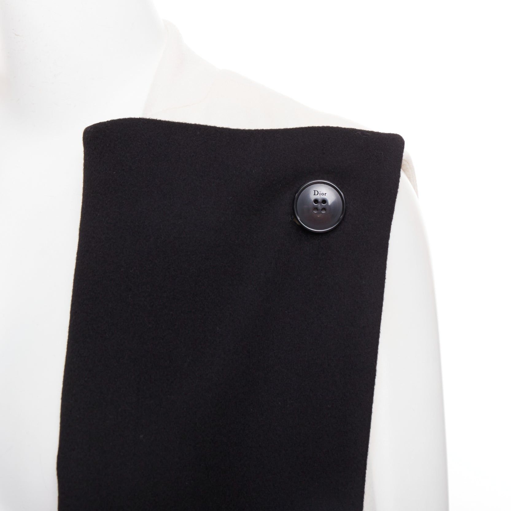 Dior CHRISTIAN DIOR black cream double cashmere bicolor silk lined coat vest FR36 S Size S / US 4 / IT 40 - 2 Thumbnail