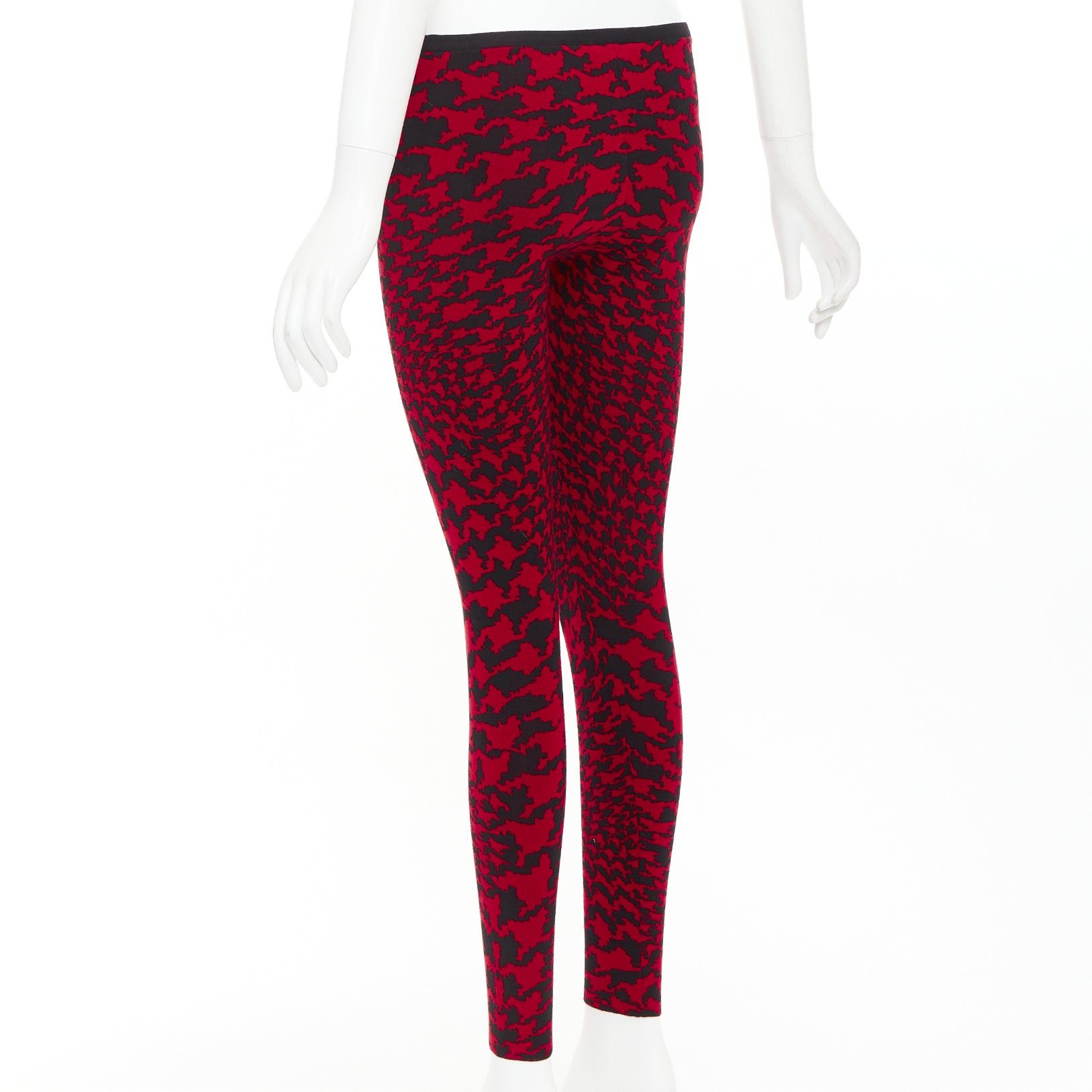 Alexander McQueen ALEXANDER MCQUEEN Vintage 2009 Horn Plenty red black houndstooth wool knit leggings XS Size 27" / US 4 / IT 40 - 6 Thumbnail