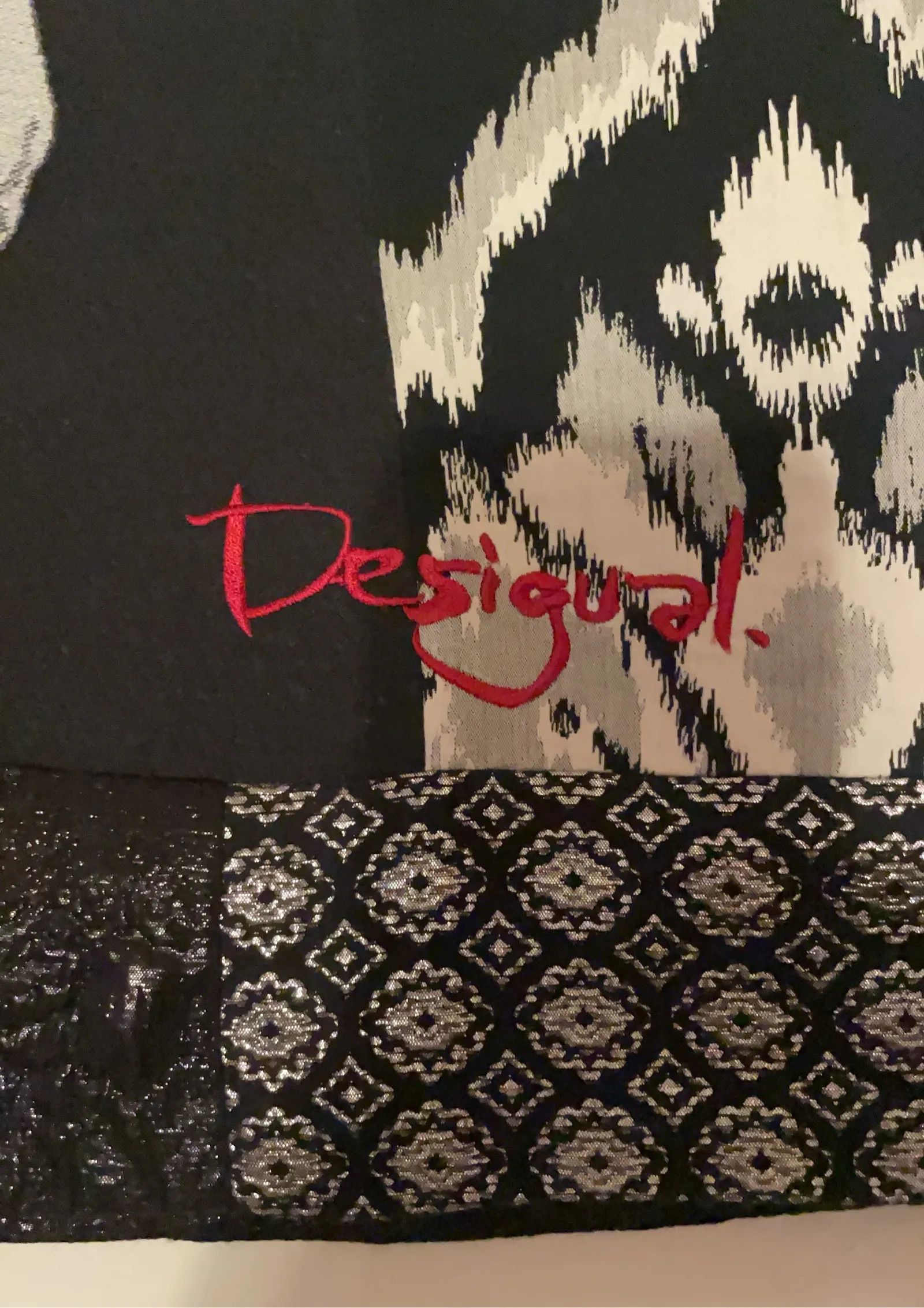 Desigual Desigual Skirt Size 27" / US 4 / IT 40 - 2 Thumbnail