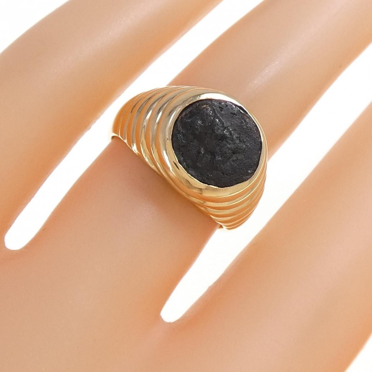 Bvlgari Bvlgari Bvlgari Monete Au750 Bronze Ring Size 9 Metal Ring DUTY FREE for USA Size ONE SIZE - 5 Thumbnail