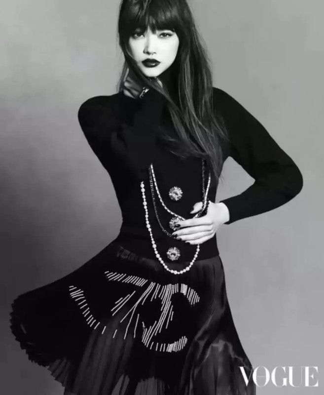 Chanel Chanel Black Silk Pleated Skirt 0089 Size 22" - 10 Thumbnail