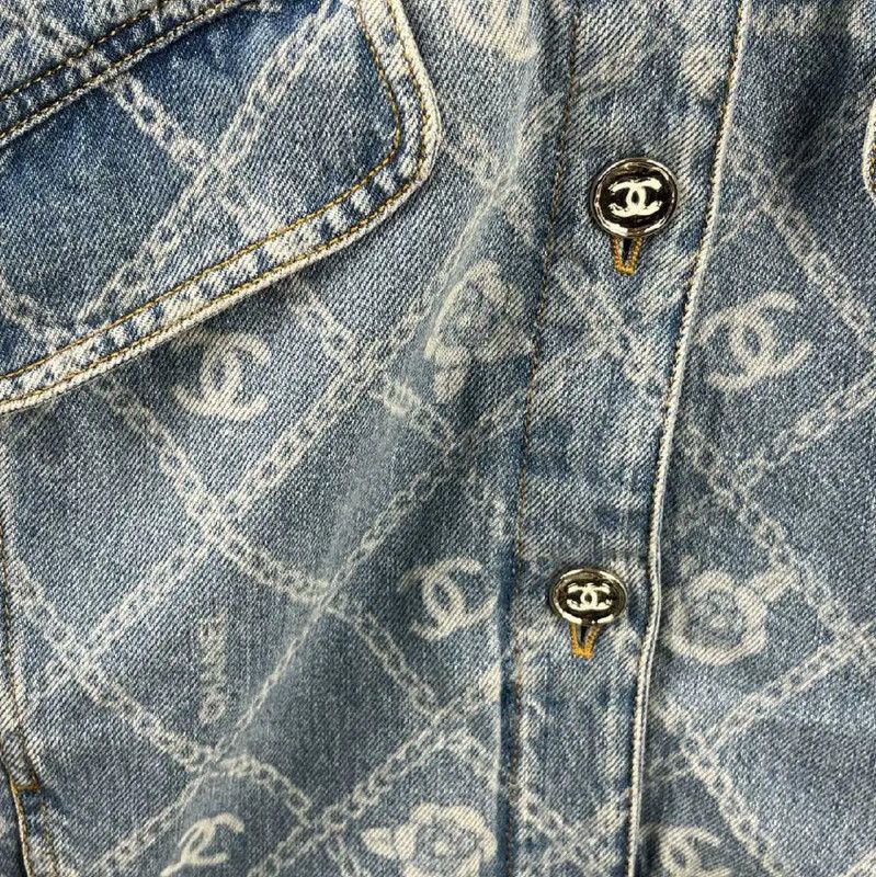 Chanel Chanel Blue Cotton Denim Jacket for Women 0089 Size XL / US 12-14 / IT 48-50 - 3 Thumbnail