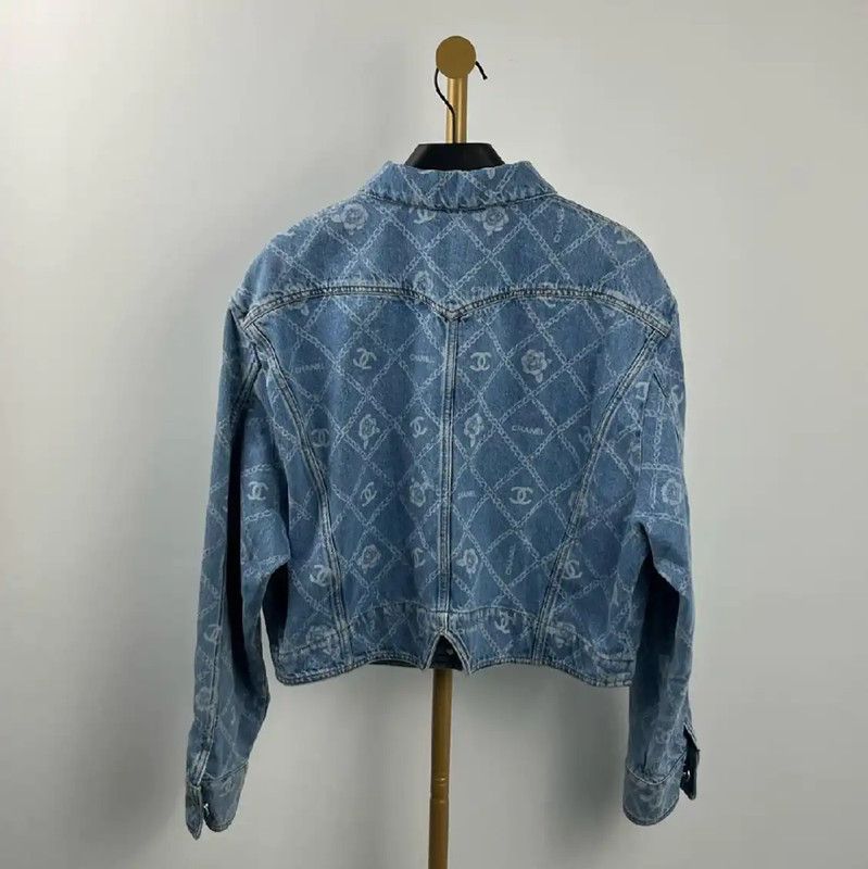 Chanel Chanel Blue Cotton Denim Jacket for Women 0089 Size XL / US 12-14 / IT 48-50 - 2 Thumbnail
