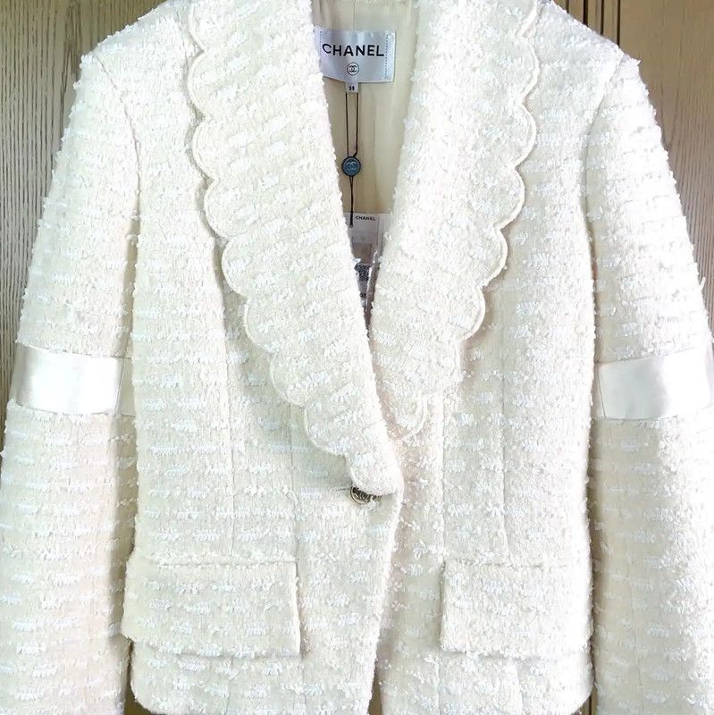 Chanel Chanel White Wool Blend Women's Jacket 0089 Size M / US 6-8 / IT 42-44 - 4 Thumbnail