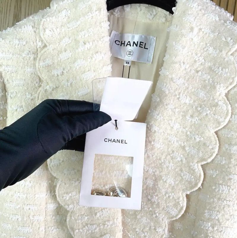 Chanel Chanel White Wool Blend Women's Jacket 0089 Size M / US 6-8 / IT 42-44 - 7 Thumbnail