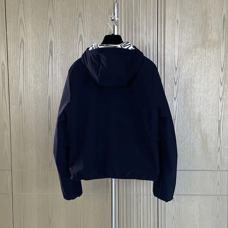 Chanel Chanel Winter Black Print Short Cotton Jacket 0089 Size S / US 4 / IT 40 - 4 Thumbnail