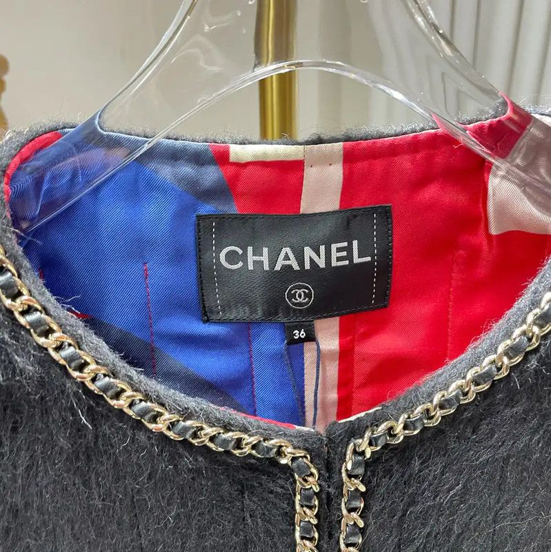 Chanel CHANEL Black Wool Women's Jacket with Chain Detail 0089 Size M / US 6-8 / IT 42-44 - 3 Thumbnail