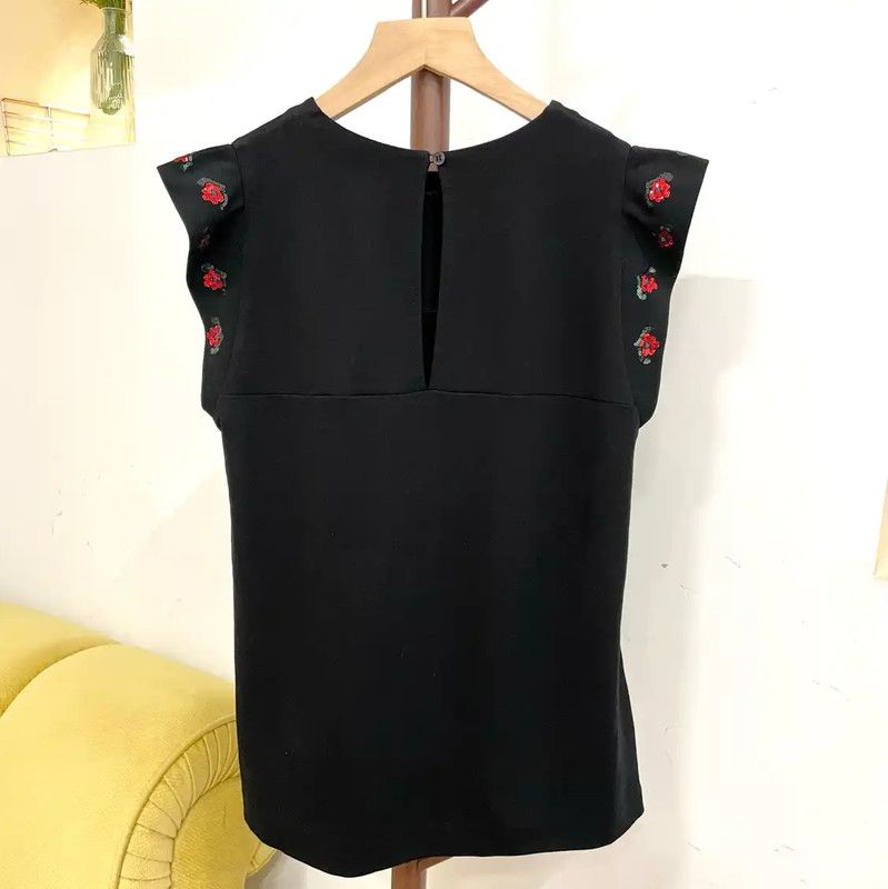 Miu Miu Miu Miu Black Lenzing T-Shirt for Women 0089 Size M / US 6-8 / IT 42-44 - 2 Thumbnail