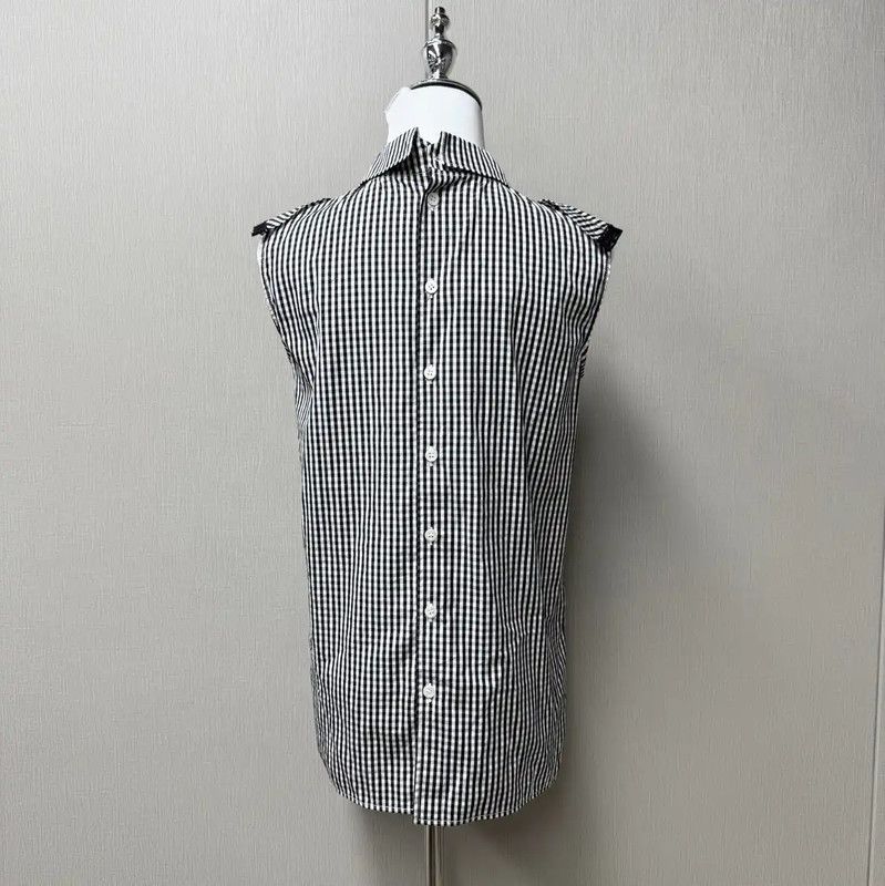 Miu Miu Miu Miu Sleeveless Checkered Blouse for Summer 0089 Size XS / US 0-2 / IT 36-38 - 2 Thumbnail