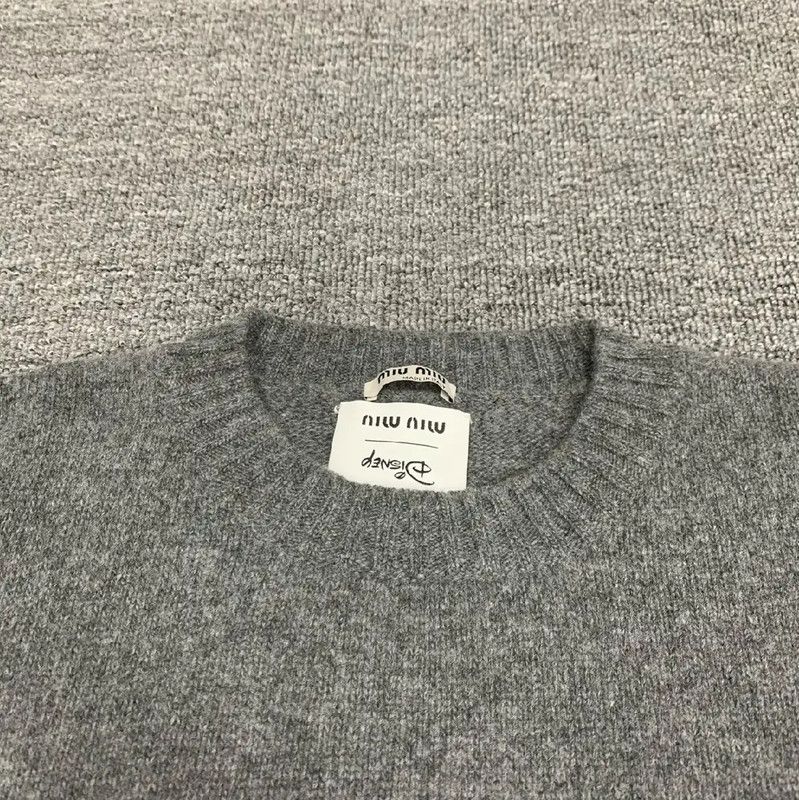 Miu Miu Miu Miu Gray Cotton Pullover Sweater with Alice Print 0089 Size M / US 6-8 / IT 42-44 - 4 Thumbnail
