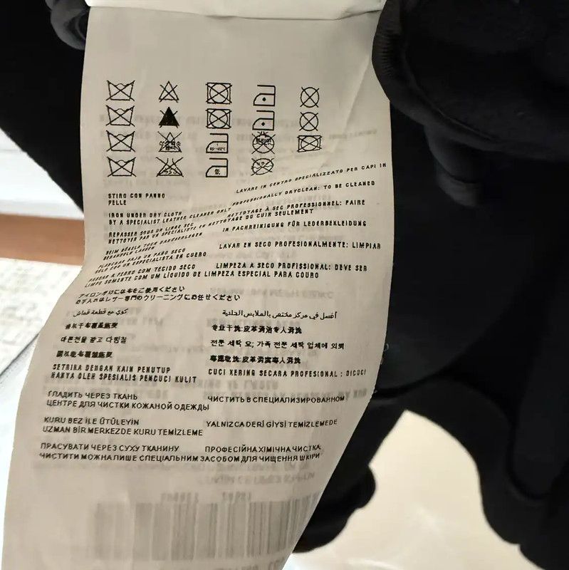 Miu Miu Miu Miu Black Wool Short Coat for Women 0089 Size M / US 6-8 / IT 42-44 - 8 Thumbnail