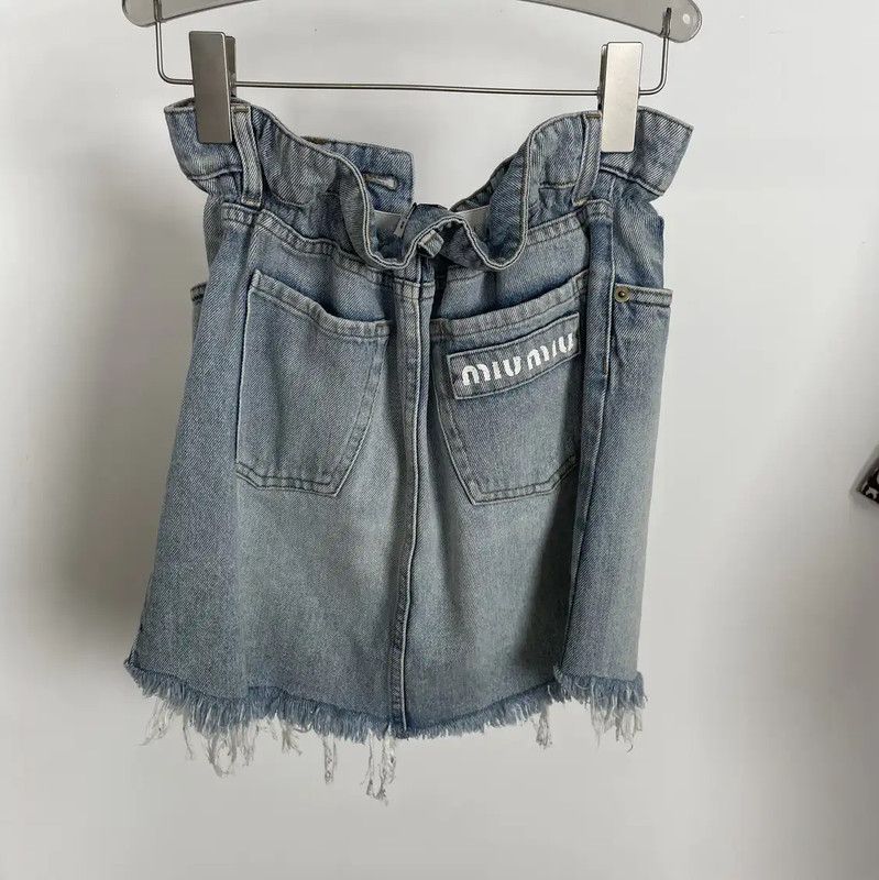 Miu Miu Miu Miu Summer Light Blue Denim Shorts 0089 Size 26" / US 2 / IT 38 - 2 Thumbnail
