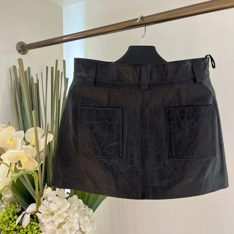 Miu Miu Miu Miu Black Leather Skirt for Women 0089 Size 42" / US 20 - 2 Thumbnail