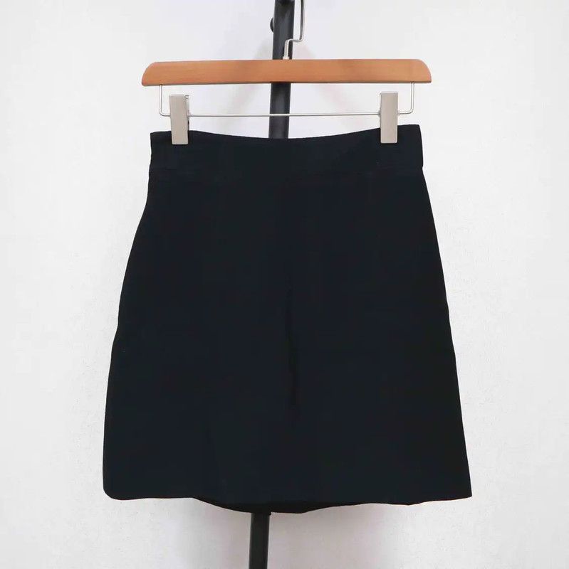 Miu Miu Miu Miu Black Short Skirt for Women 0089 Size 23" - 3 Thumbnail