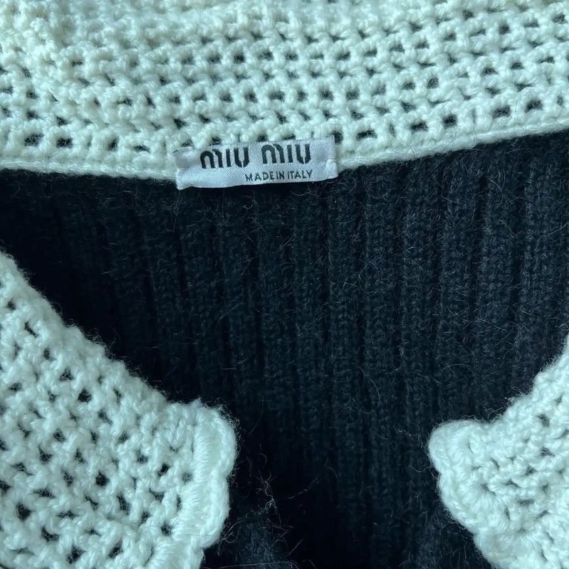 Miu Miu Miu Miu Black Wool Sweater with Intricate Collar 0089 Size M / US 6-8 / IT 42-44 - 3 Thumbnail
