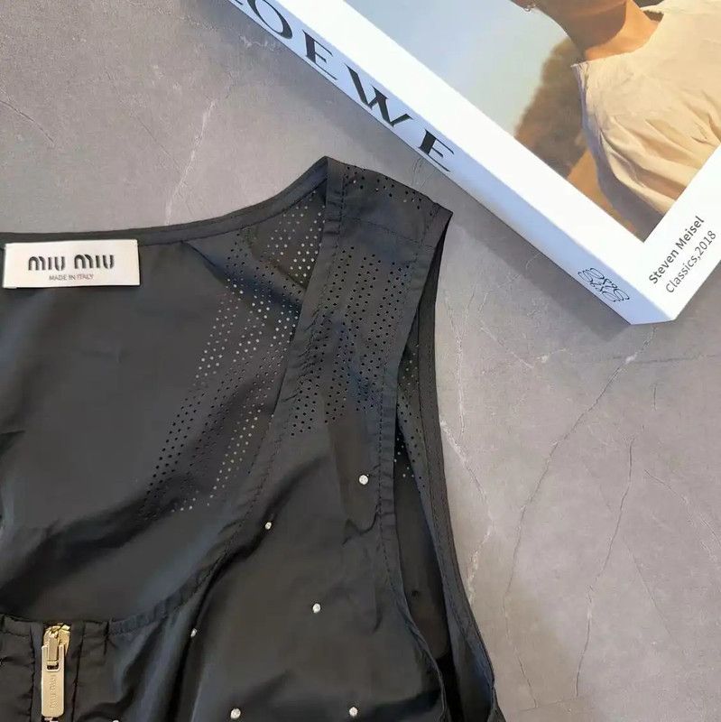 Miu Miu Miu Miu Summer Black Sleeveless T-Shirt 0089 Size M / US 6-8 / IT 42-44 - 5 Thumbnail