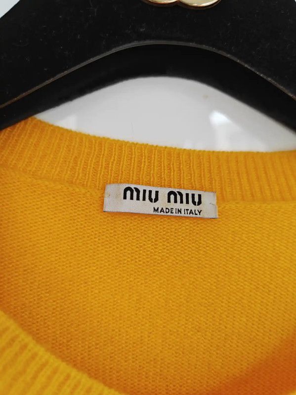 Miu Miu Miu Miu Yellow Cashmere Long Sleeve Sweater 0089 Size S / US 4 / IT 40 - 5 Thumbnail