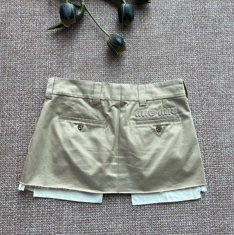 Miu Miu Miu Miu Khaki Cotton Women's Shorts 0089 Size 23" - 2 Thumbnail
