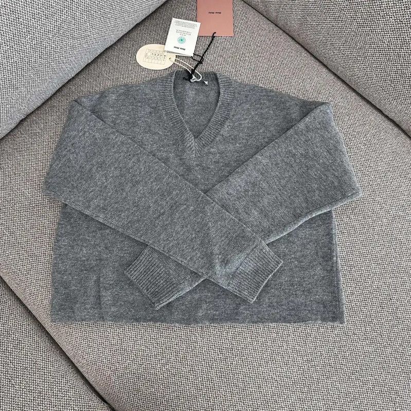 Miu Miu Miu Miu Light Gray Wool Pullover Sweater 0089 Size S / US 4 / IT 40 - 2 Thumbnail