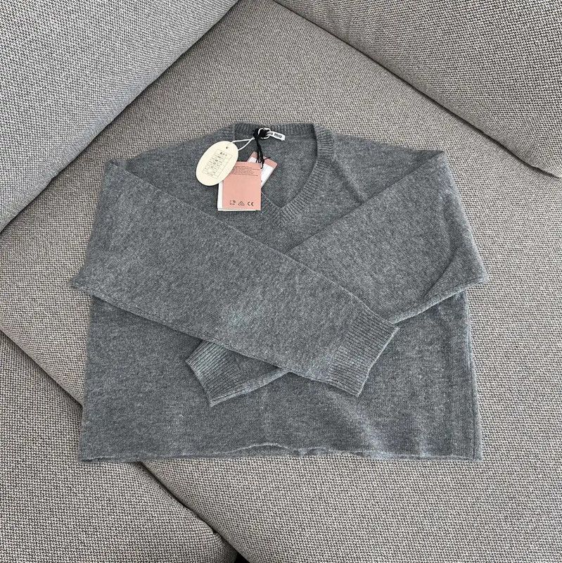 Miu Miu Miu Miu Gray Wool Pullover Sweater 0089 Size XL / US 12-14 / IT 48-50 - 2 Thumbnail