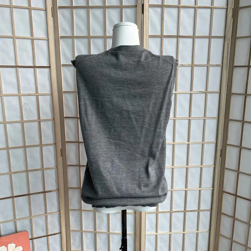 Miu Miu Miu Miu Gray Wool Women's Cardigan 0089 Size M / US 6-8 / IT 42-44 - 2 Thumbnail