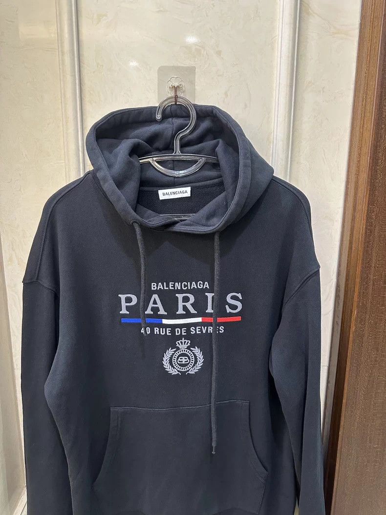 Balenciaga Balenciaga Crown Embroidery Hoodie XS - dmc Size US XS / EU 42 / 0 - 2 Thumbnail