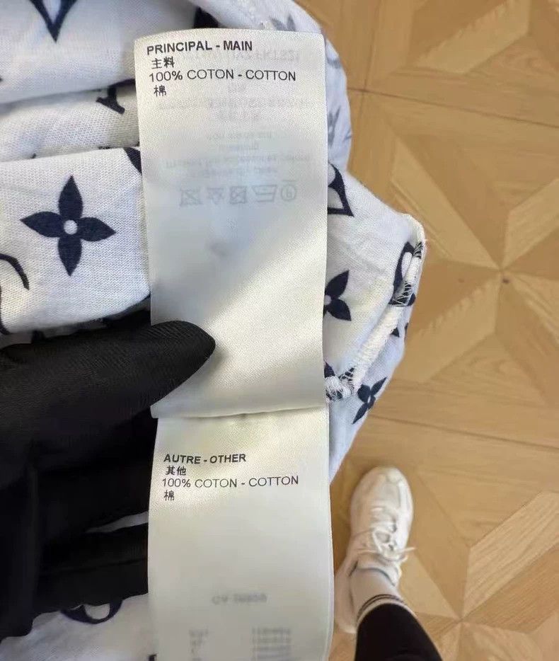 Louis Vuitton Louis Vuitton White Monogram Short-Sleeve T-Shirt - dmc Size US M / EU 48-50 / 2 - 5 Thumbnail