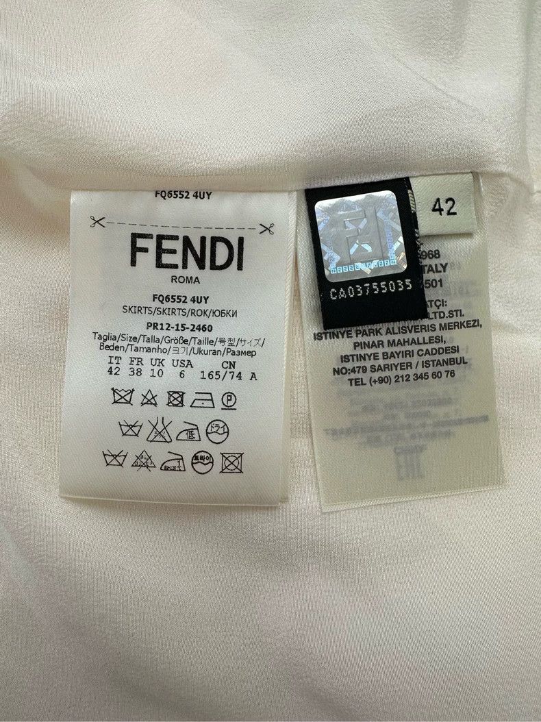 Fendi Fendi Women's White Hollow Out Skirt - dmc Size US 31 - 9 Thumbnail