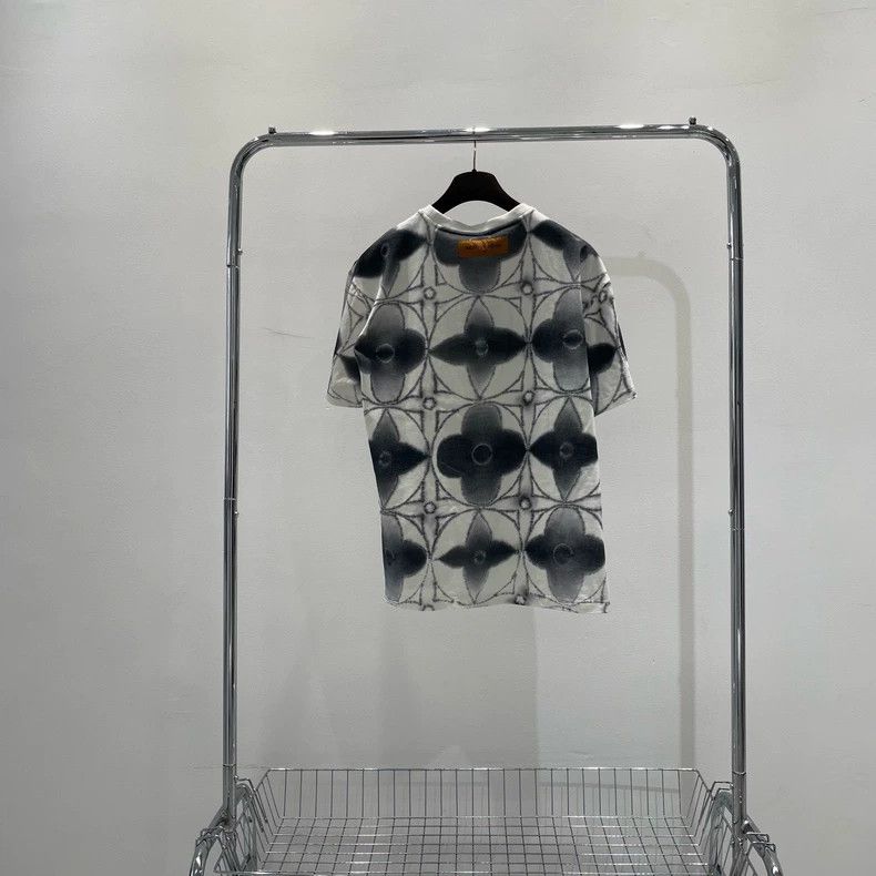Louis Vuitton Louis Vuitton Tie-Dye Floral Short Sleeve - dmc Size US XL / EU 56 / 4 - 2 Thumbnail