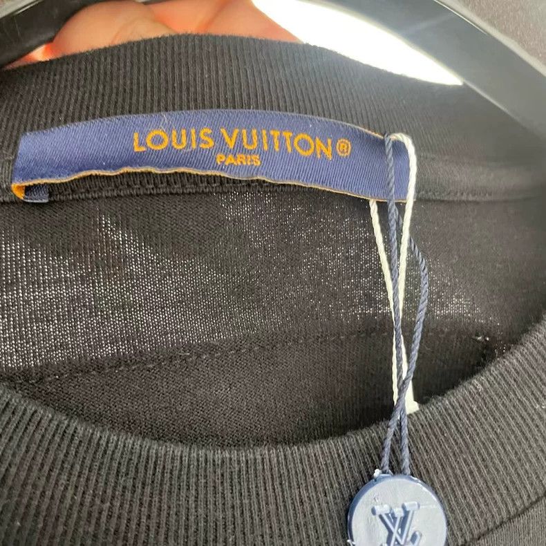 Louis Vuitton Louis Vuitton Beaded Logo Short Sleeve Tee - dmc Size US S / EU 44-46 / 1 - 3 Thumbnail