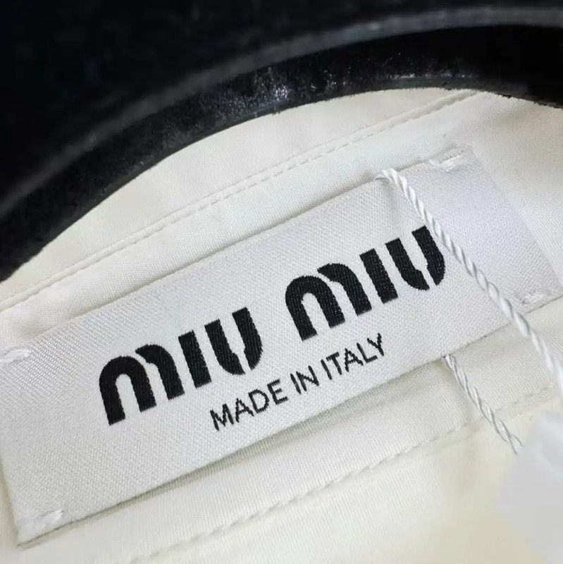 Miu Miu Miu Miu Spring Autumn Ivory Long Sleeve Shirt 0089 Size M / US 6-8 / IT 42-44 - 2 Thumbnail