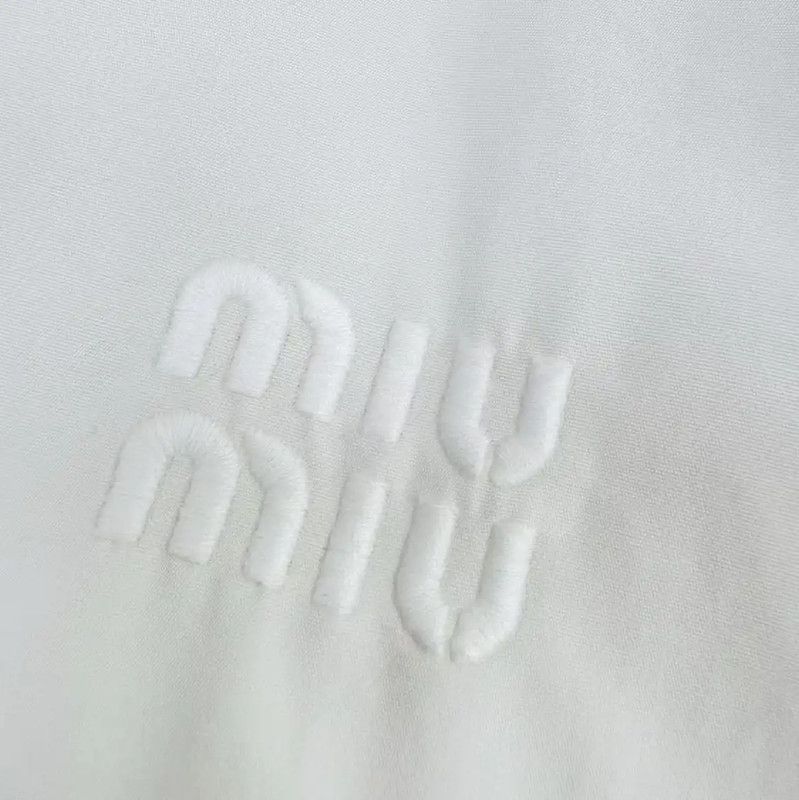 Miu Miu Miu Miu Spring Autumn Ivory Long Sleeve Shirt 0089 Size M / US 6-8 / IT 42-44 - 4 Thumbnail