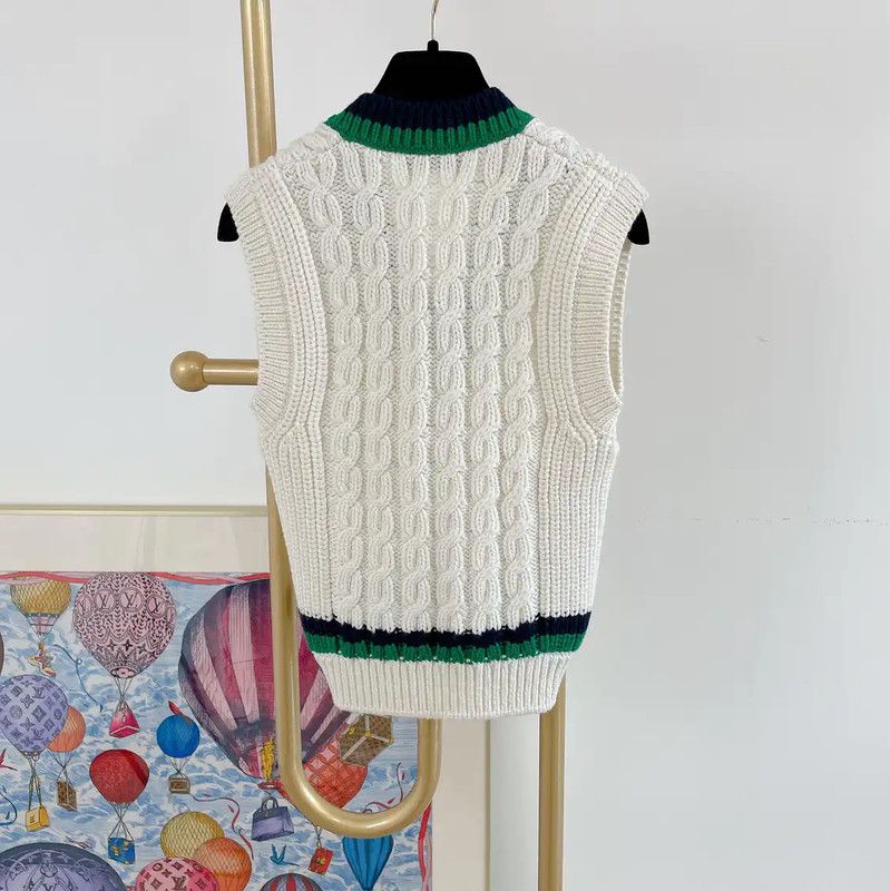 Miu Miu Miu Miu White Cable Knit Sweater Vest 0089 Size M / US 6-8 / IT 42-44 - 2 Thumbnail
