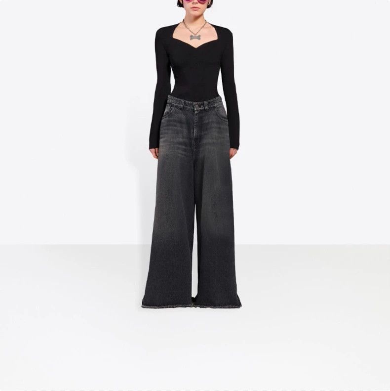 Balenciaga Balenciaga Wide-Leg Washed Denim Jeans - dmc Size US 29 - 3 Thumbnail