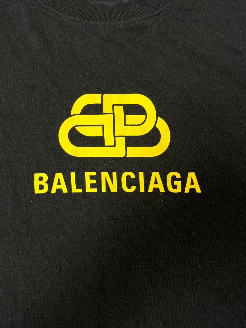 Balenciaga Balenciaga Lock Logo Chest Print T-shirt - dmc Size US M / EU 48-50 / 2 - 3 Thumbnail