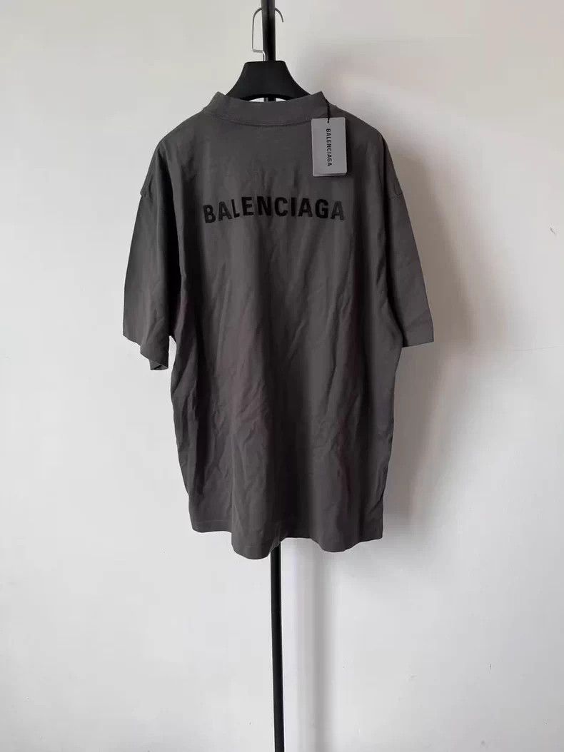 Balenciaga Balenciaga FW22 Logo Embroidered Short Sleeve T-shirt - dmc Size US L / EU 52-54 / 3 - 3 Thumbnail