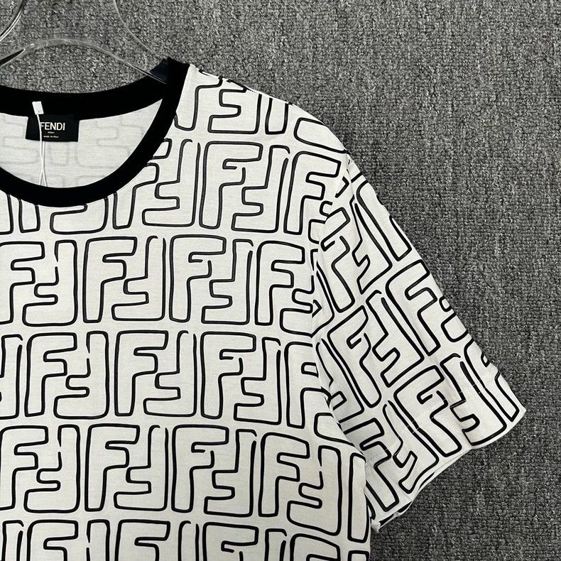 Fendi Fendi California Sky Print Crewneck Tee - dmc Size US XS / EU 42 / 0 - 3 Thumbnail