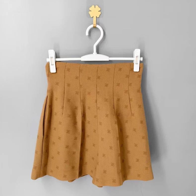 Fendi FENDI Beige Wool High-Waist Shorts - dmc Size US 36 / EU 52 - 2 Thumbnail