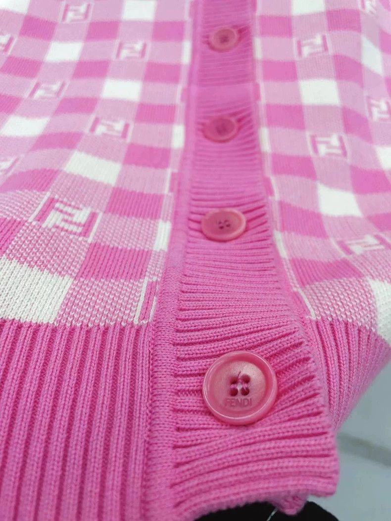 Fendi Fendi Pink F-Logo V-Neck Knit Cardigan - dmc Size US XS / EU 42 / 0 - 5 Thumbnail
