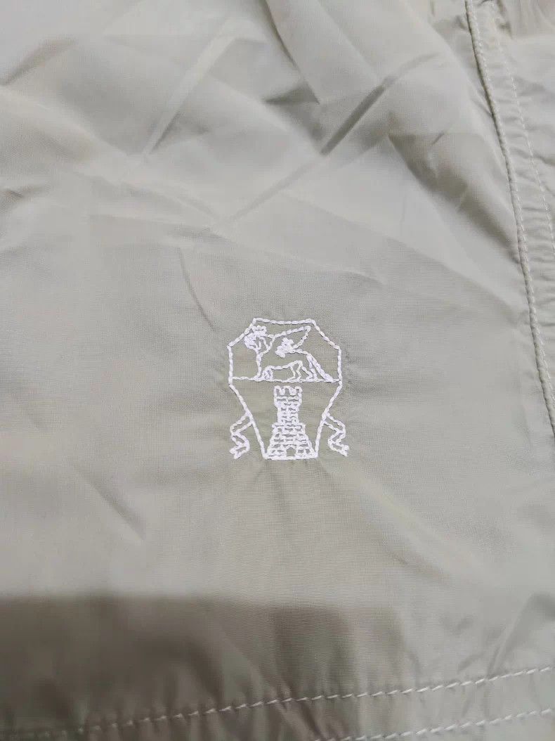Brunello Cucinelli Brunello Cucinelli Men's Embroidered Logo Shorts - dmc Size US 28 / EU 44 - 9 Thumbnail