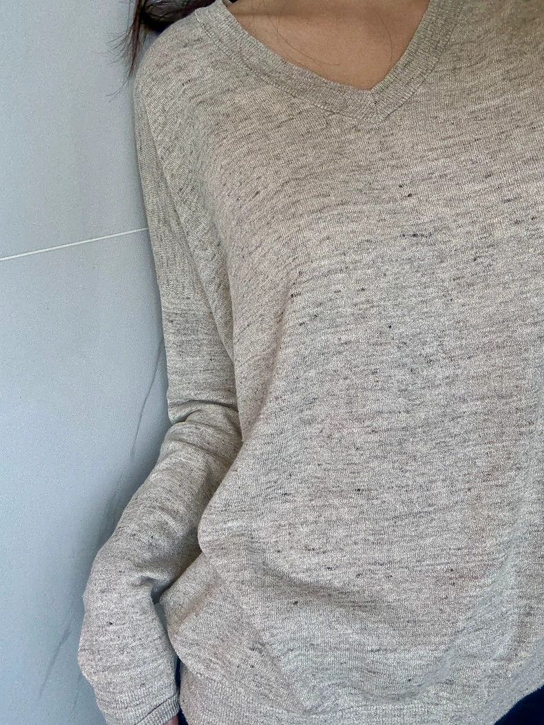 Brunello Cucinelli Brunello Cucinelli V-neck Linen Sweater - dmc Size US M / EU 48-50 / 2 - 7 Thumbnail