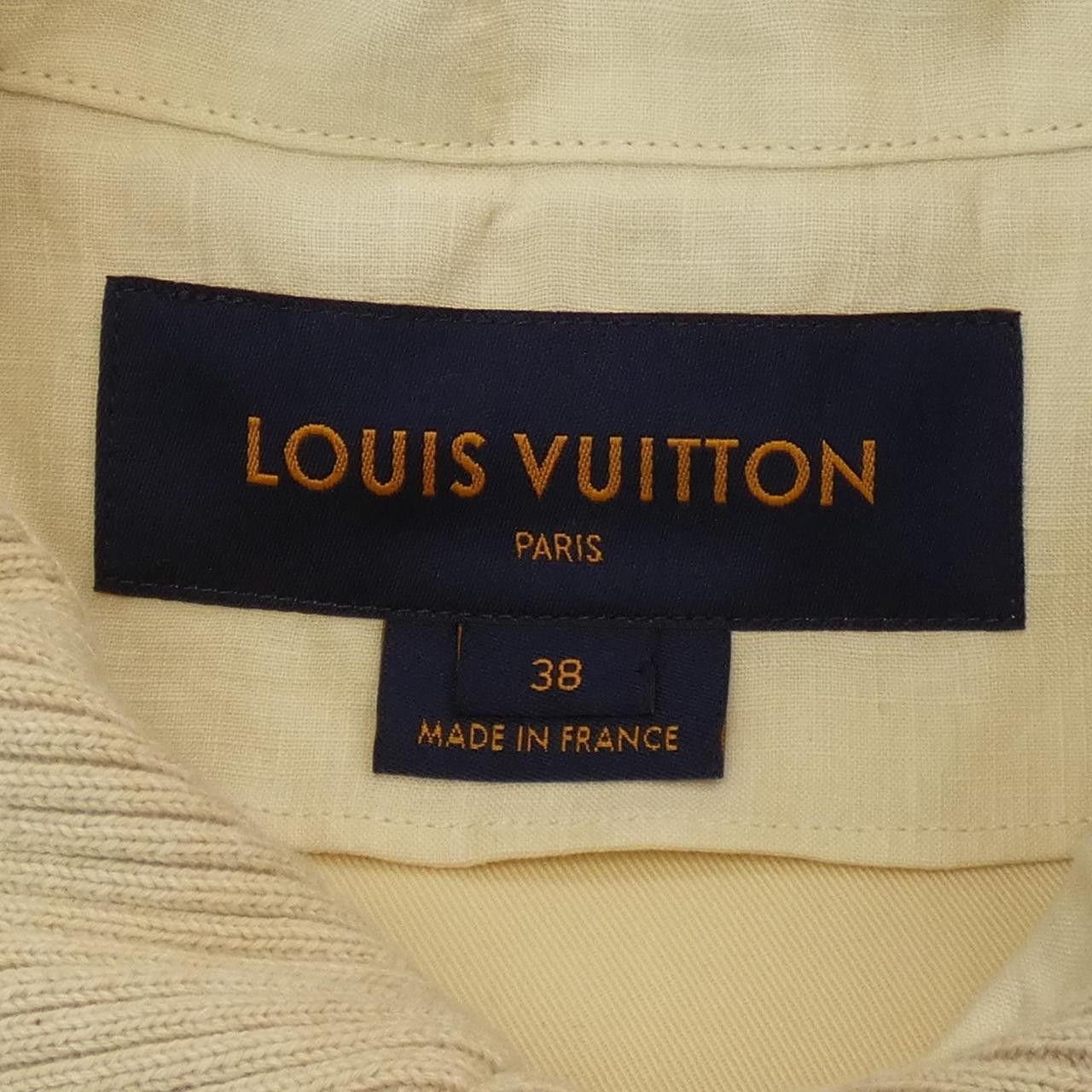Louis Vuitton Louis Vuitton Louis Vuitton Coat Coat Others Outerwear FKMX95AN1 DUTY FREE for USA Size ONE SIZE - 5 Thumbnail