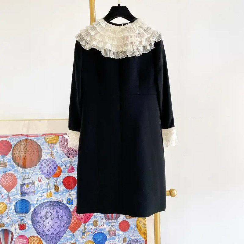 Miu Miu Miu Miu Black Long Sleeve Dress for Women 0089 Size M / US 6-8 / IT 42-44 - 2 Thumbnail