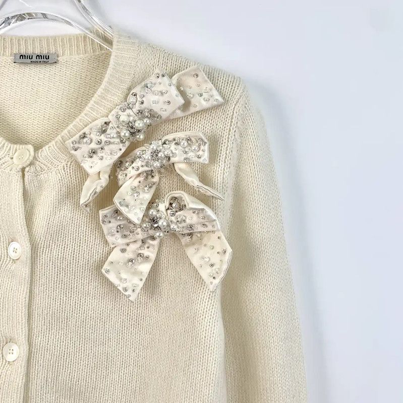 Miu Miu Miu Miu Beige Cashmere Cardigan for Women 0089 Size XS / US 0-2 / IT 36-38 - 3 Thumbnail