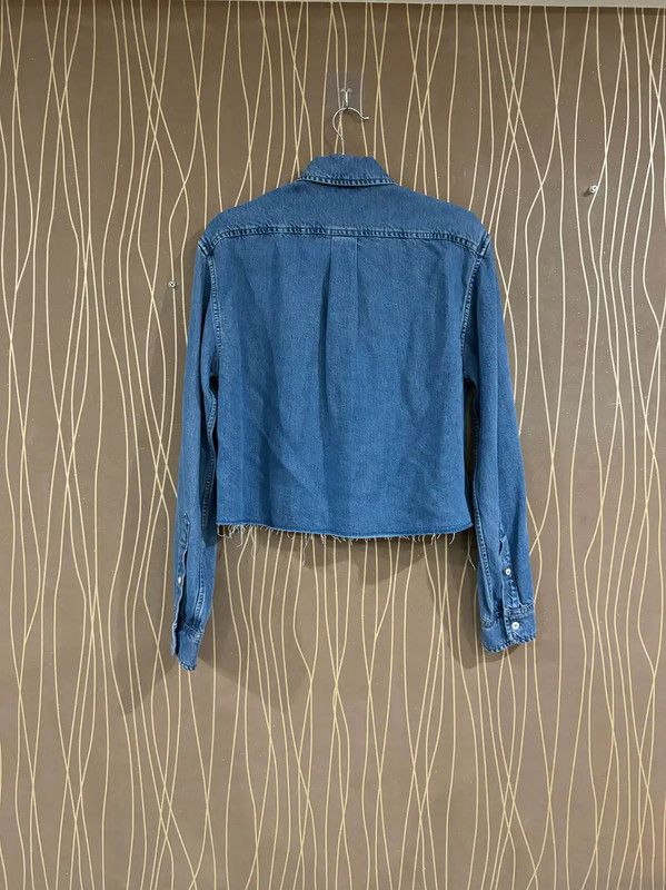 Miu Miu Miu Miu Blue Denim Cropped Shirt for Women 0089 Size S / US 4 / IT 40 - 2 Thumbnail