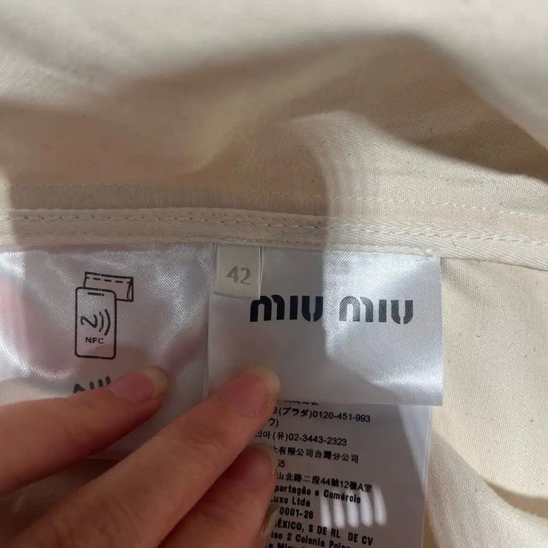 Miu Miu Miu Miu White Cropped Cardigan for Women 0089 Size M / US 6-8 / IT 42-44 - 9 Thumbnail