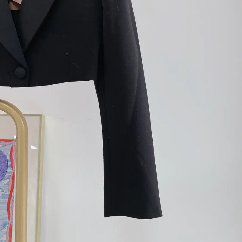Miu Miu Miu Miu Women's Black Wool Cropped Jacket 0089 Size M / US 6-8 / IT 42-44 - 5 Thumbnail